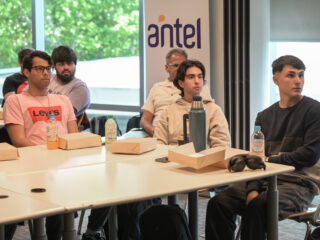 taller-de-aws–noviembre-2025-09